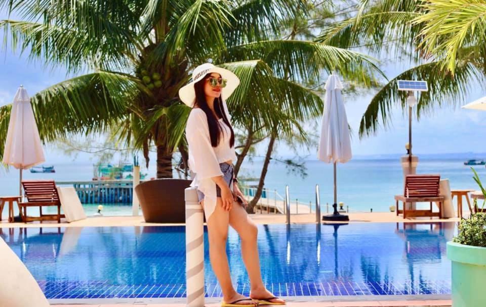 Indra Koh Rong Resort Derm Tkov Village Esterno foto